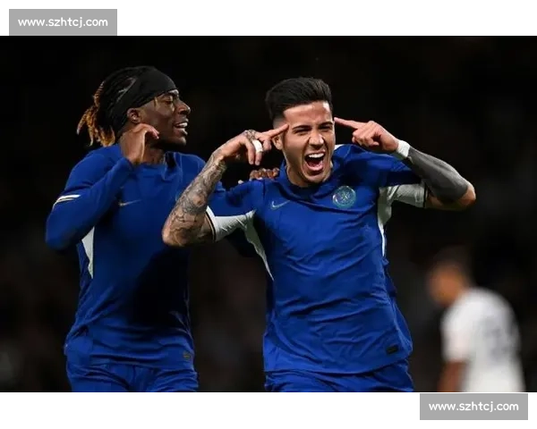 手术刀切球：足球场上的致命艺术与科学